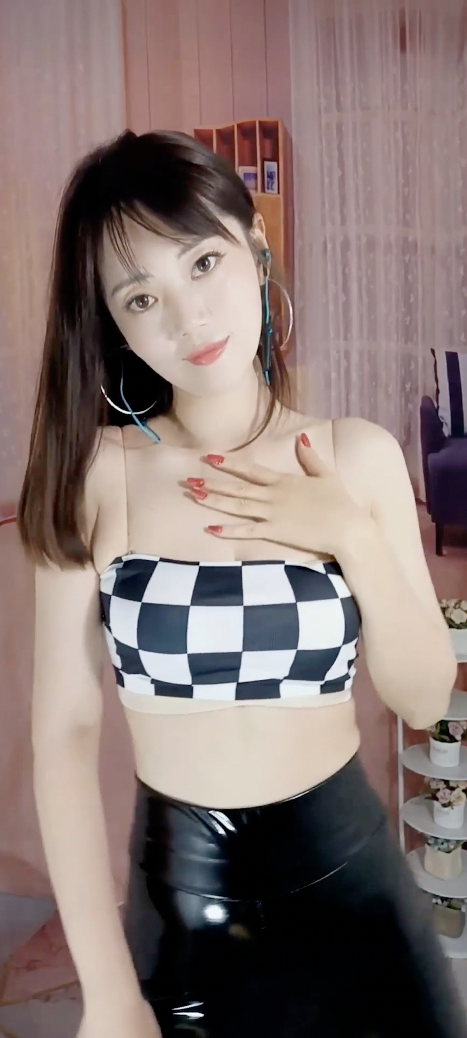 巧小君 22期 19V/5.7G